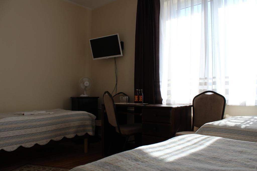 Hotel Huzar Ґожув-Велькопольський Номер фото